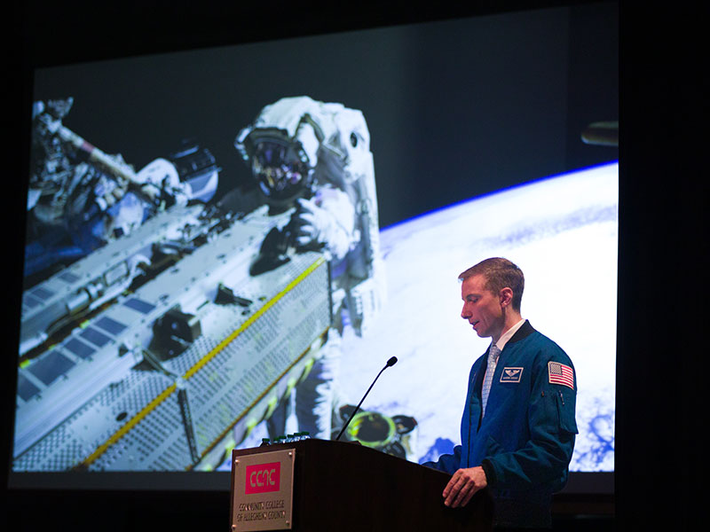 NASA astronaut and Pittsburgh native Warren “Woody” Hoburg visited Pittsburgh to participate in CCAC’s first Space Day. 