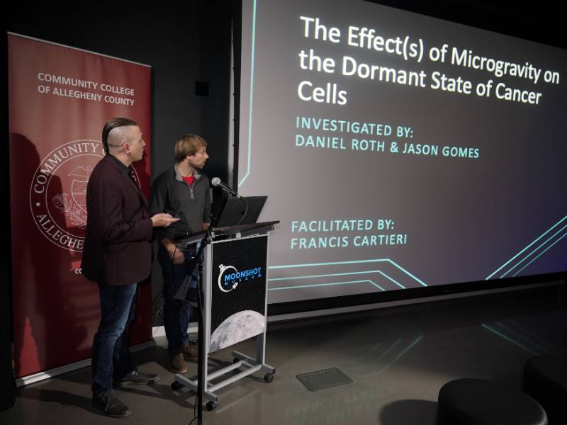 CCAC students Jason Gomes and Daniel Roth presented “The Effect(s) of Microgravity on the Dormant State of Cancer Cells” at the Moonshot Museum in Nov. 2022.
